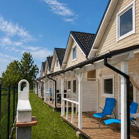 Lodge 7 *